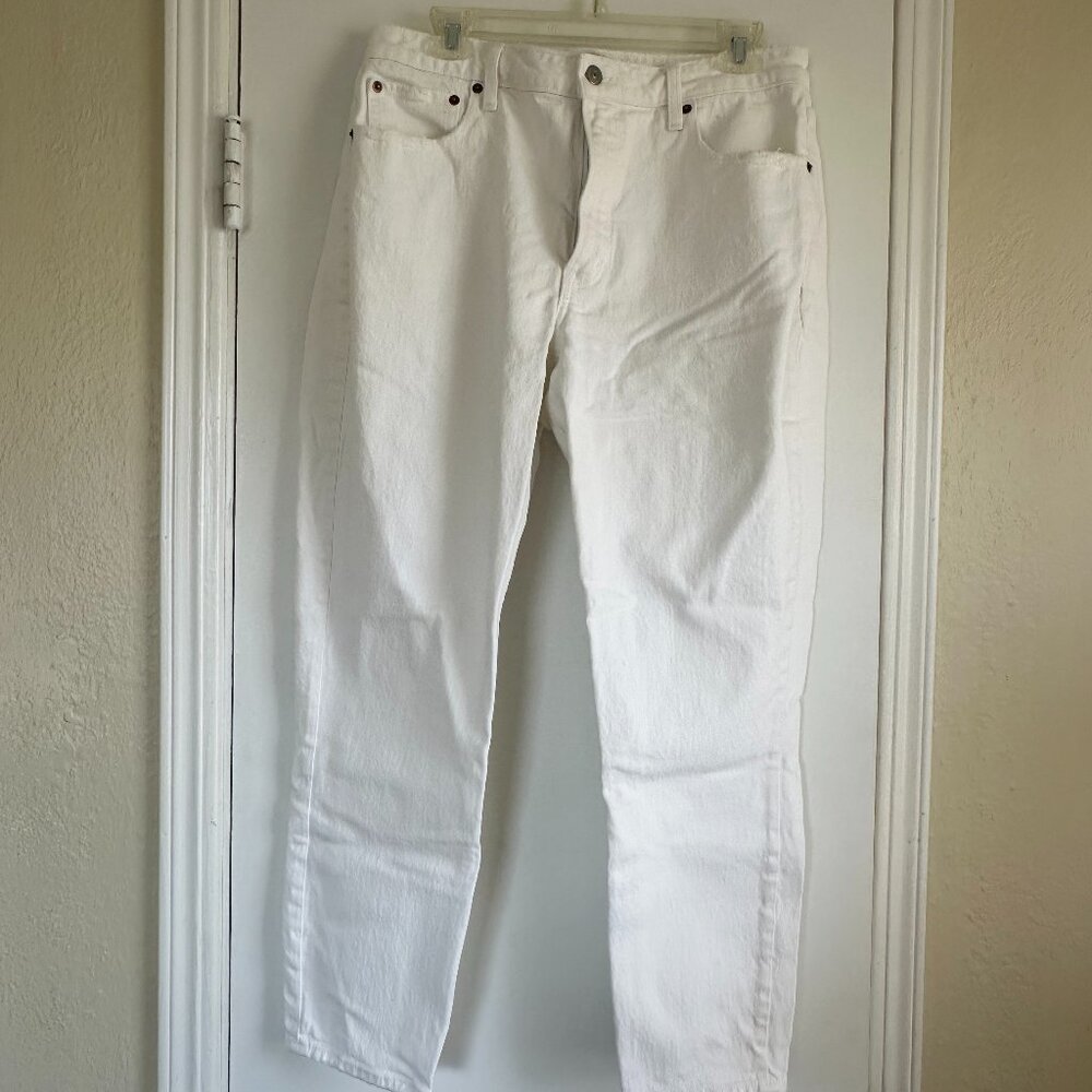 Abercombie Curve Love, The Skinny fit, High Rise White Jeans, Size 31